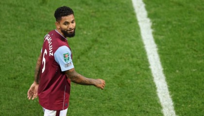  道格拉斯·路易斯远射建功，维拉中场核心助力球队登顶