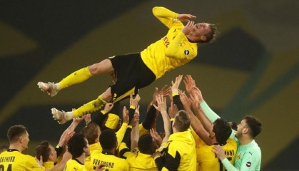  国米客场奏凯，劳塔罗梅开二度定胜局